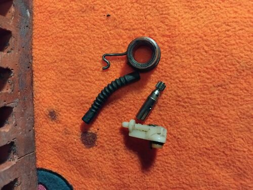 Pompe à huile tronçonneuse Stihl 025 C