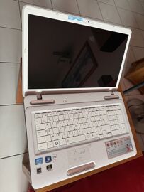 PC portable Toshiba Satellite L775-194