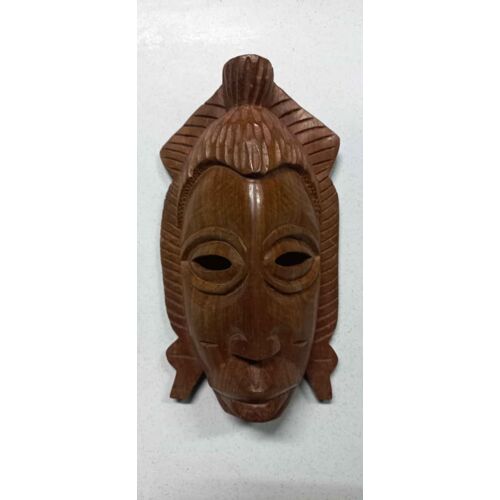 Masques, éléphants, pirogue en bois africain