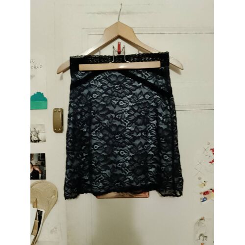 Jupe En Dentelle Noire 34 Xs Naf Naf.