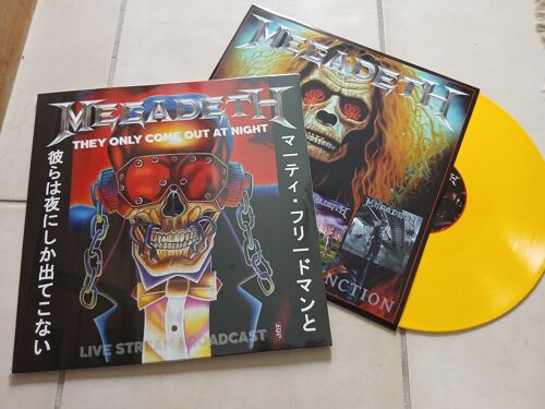 Megadeth They Only Come Out At Night Lp Vinyle Couleur Pochette Interieur Live Tokyo 2023