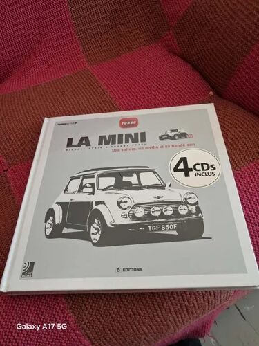 La Mni Une Voiture Un Mythe Et Sa Bande-Son