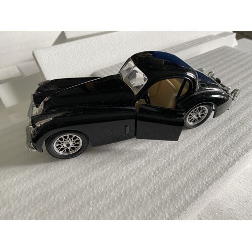 Jaguar Burago noire collector