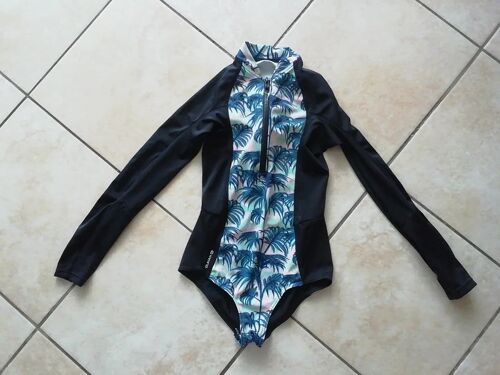 Maillot De Bain Manches Longues Plage / Surf Ou Autre Olaian (Decathlon) Fille 10-11ans.