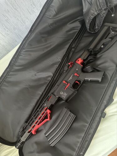 Réplique M4 Colt 0.9 Joule