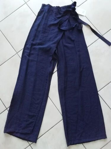 Pantalon Été À Jambes Large Avec Rabat Devant Façon Jupe Idéal  Env S - 36  Neuf Avec Etiquette!!