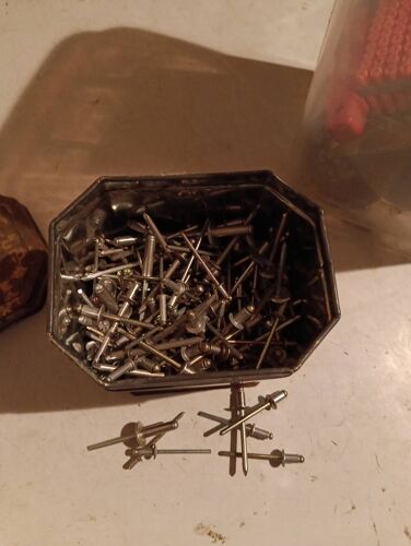 Lot de 308 rivets pop différentes tailles