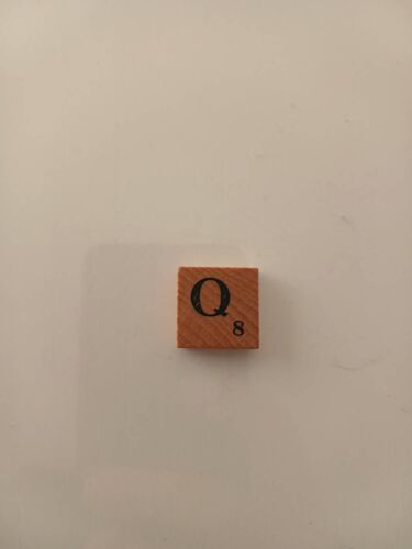 Lettre De Scrabble En Bois - Lettre Q