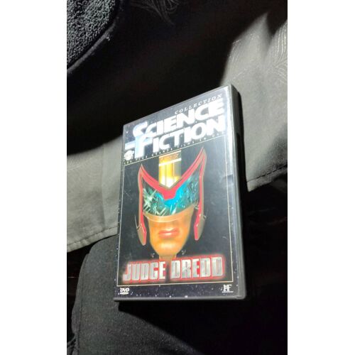 Judge Dredd Avec Sylvester Stallone Film De Science-Fiction En Très Bon État , À Saisir .
