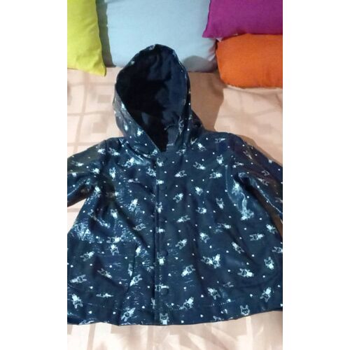 Imperméable À Capuche Bébé Mixte Bout'Chou ,24 Mois, Bleu Marine Imprimé Lapins Blancs, 2 Poches Plaquées Sur Le Bas À L'Avant, Fermeture Zippée + 5 Pressions, Bas Manches Élastique, Longueur 41 Cm.