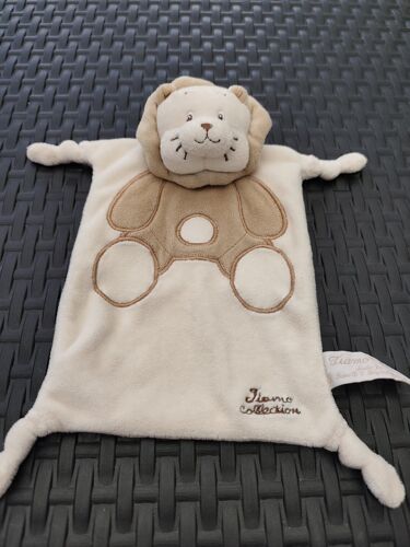 Doudou plat lion Tiamo