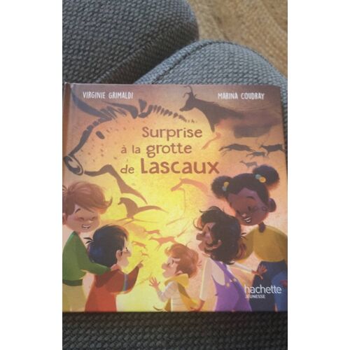 Surprise À La Grotte De Lascaux