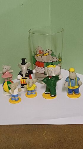 Babar, 6 Figurines Et Un Verre