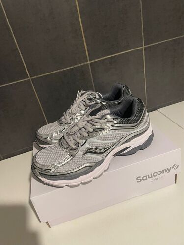 Saucony Omni 9 