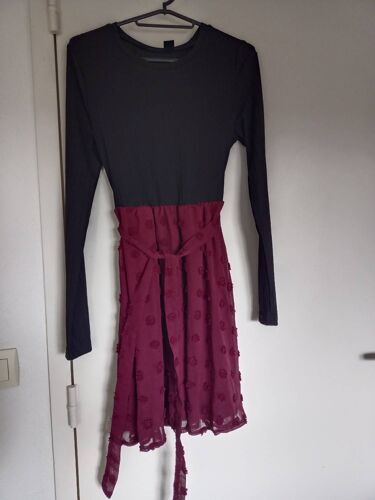 Je Vends Des Vêtements Femme