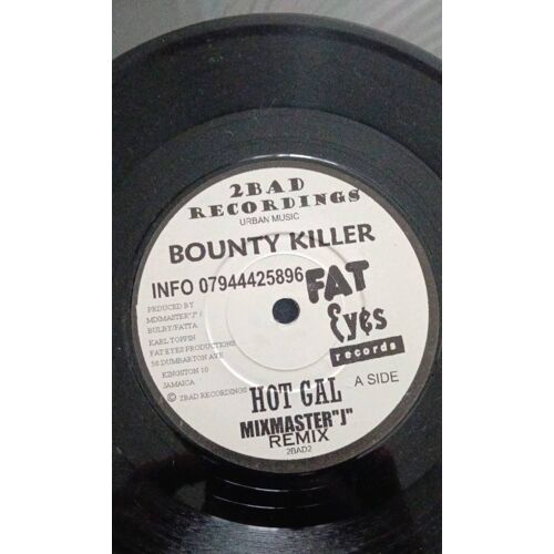 Bounty Killer Hot Gal