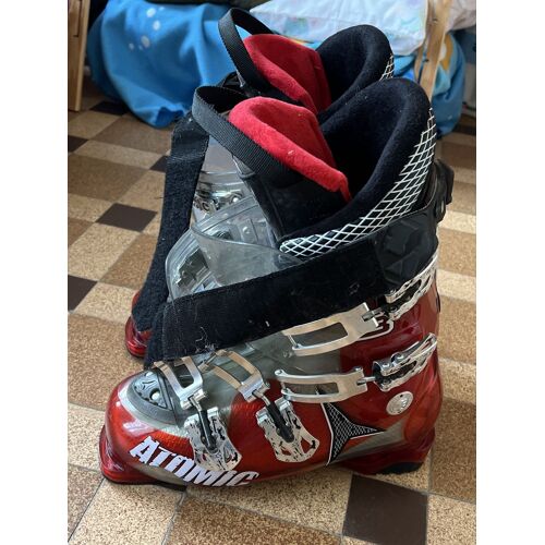 Bonjour, Je Vends Mes Chaussures De Ski Marque Atomic,Acheté Neuve, Utilisé 1 Saison . Taille 26,5 27. Prix 50 Euros Valeur Neuve 250 Euros