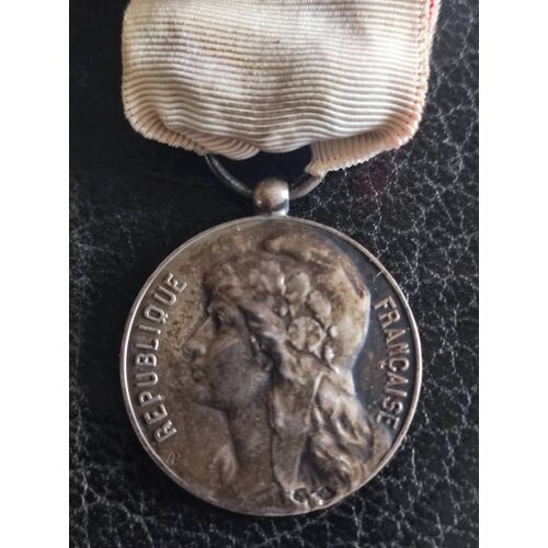 Médaille Du Travail Art Déco Vierge. - Argent, 2 Poinçons -