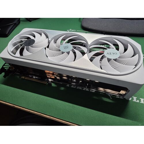 Gigabyte Rtx 4080 super aero oc 16GB