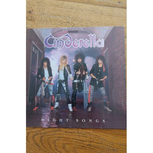 33 Tours De Cinderella.(Night Songs) Version Originale De 1986.Premiere Main.