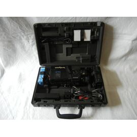 Caméscope vidéo 8 SONY CCD-V30E en malette