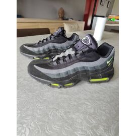 Air Max 95 Og Verte Et Noir Taille 45