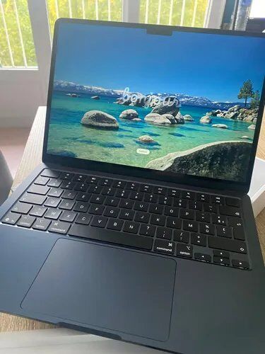 Apple MacBook Air 2025 - 13.6" M4 - Ram 16 Go - DD 256 Go - Noir minuit - Apple