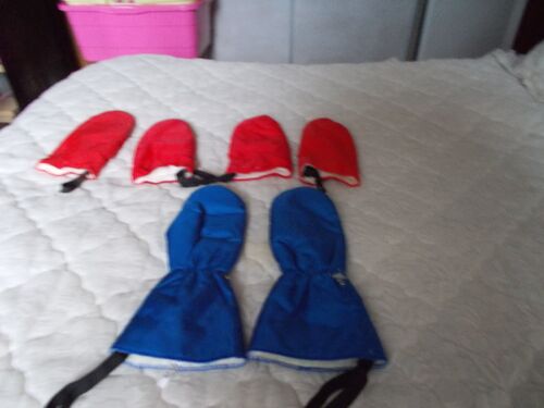 Un Lot De 3 Paires De Mouffles