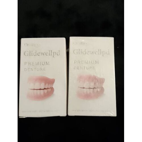 Lot De 2 Prothèses Dentaires En Silicone Neuf.