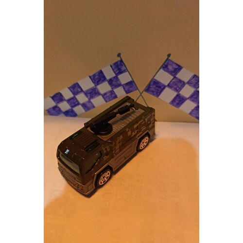 Camion miniature militaire 1/80 environ