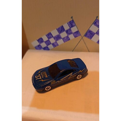 Voiture miniature coupe sport 1/60