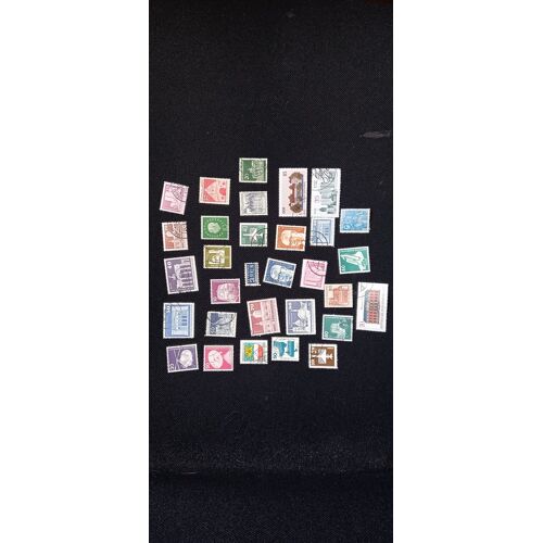 Lot De 30 Timbres. Allemagne De L'Est. Ddr.