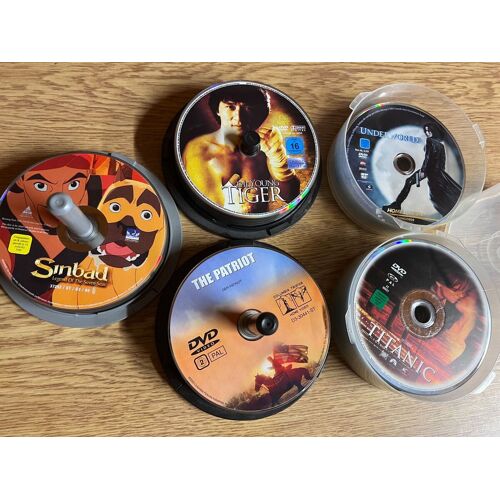 Lot De Dvd Sans Jaquettes - Collection Mixte Tous Genres
