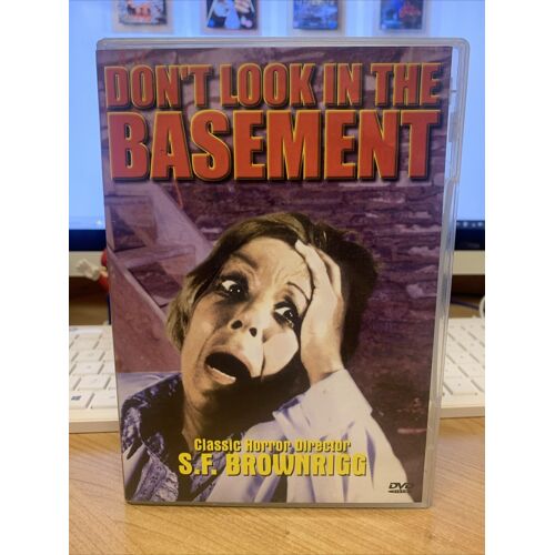 Don't Look In The Basement - Dvd Horreur Avec Camilla Carr (2000)