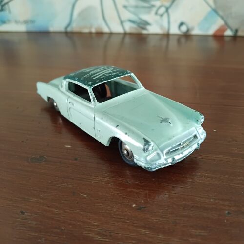 Studebaker Commander Dinky Toys 143-Dinky Toys