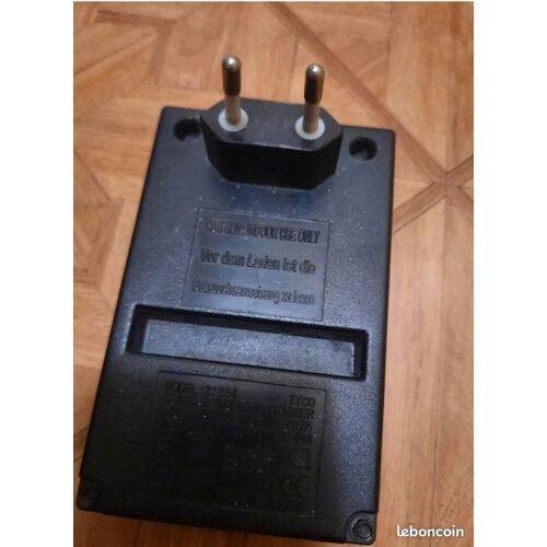 CHARGEUR D'ACCUMULATEUR TAIYO RIC