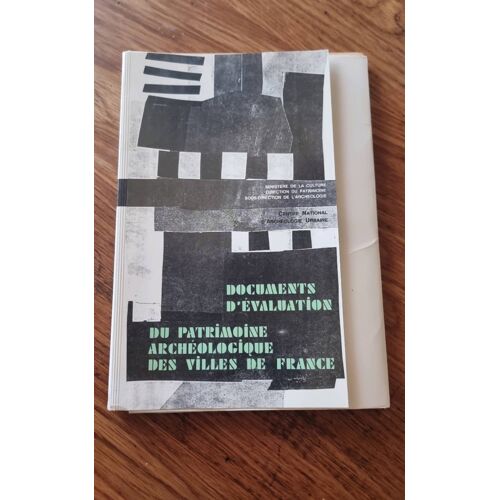 Documents D Évaluation Du Patrimoine Archéologique Des Villes De France. Besançon.