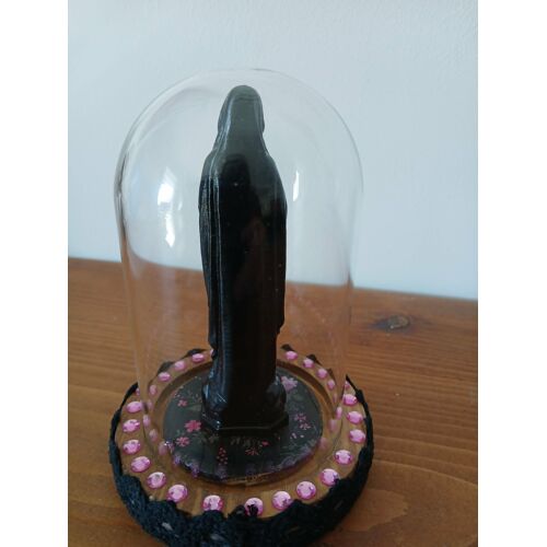 Vierge marie sous cloche
