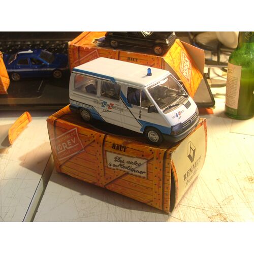 Renault Trafic Gendarmerie Poste Mobile Avancé Norev 1/43