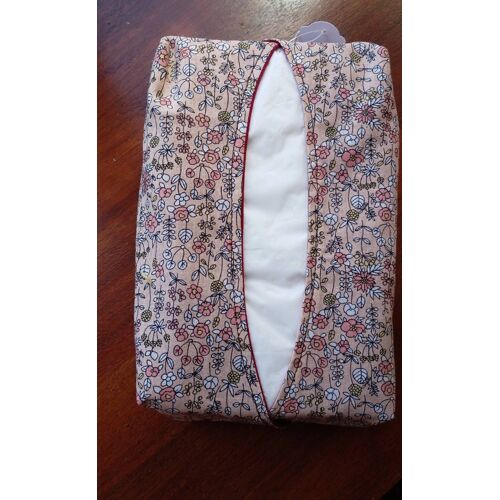Enveloppe tissu pour boîte à mouchoirs "fait maison"