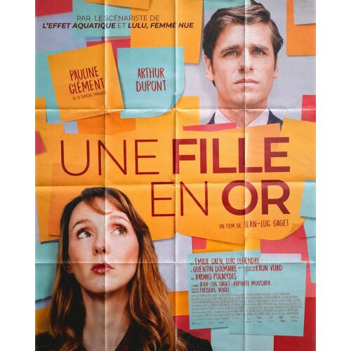 Une Fille En Or - Affiche Pliée Originale De Cinéma - Format 120x160 Cm - Un Film De Jean-Luc Gaget Avec Pauline Clément, Arthur Dupont, Émilie Caen, Loïc Legendre, Quentin Dolmaire - Année 2026
