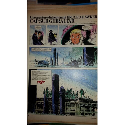 Page-Bd De La Revue Femmes D'Aujourd'Hui: Une Aventure Du Lieurenant Bruce J. Hawker Cap Sur Gibraltar