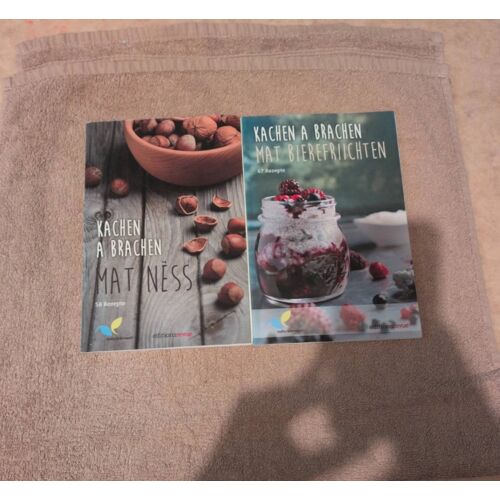 Un Lot De 2 Superbes Livres De Recettes De Cuisine Locale