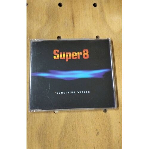 Super 8. Something Wicked
