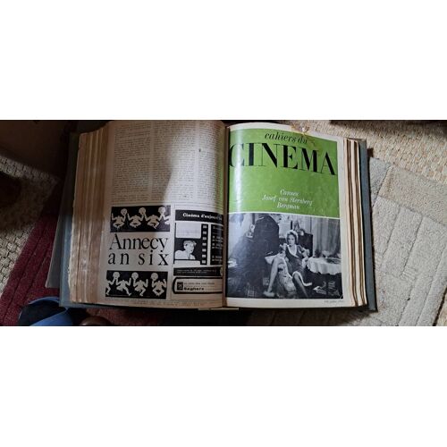 Cahiers Du Cinema . N° 160 À N° 196. Reliure Cahiers Du Cinema En 3 Tome De 12 N• Chaque.