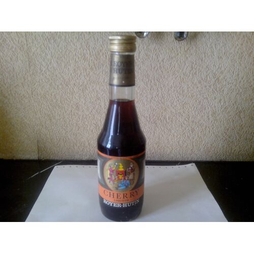 Ancienne Bouteille Pleine Cherry Liqueur Royer Hutin