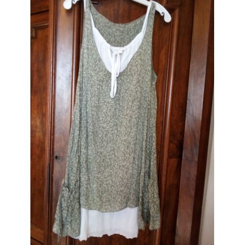 Ensemble Robe Blanche Et Sur Robe Verte Imprimé Fleurs Taille 38