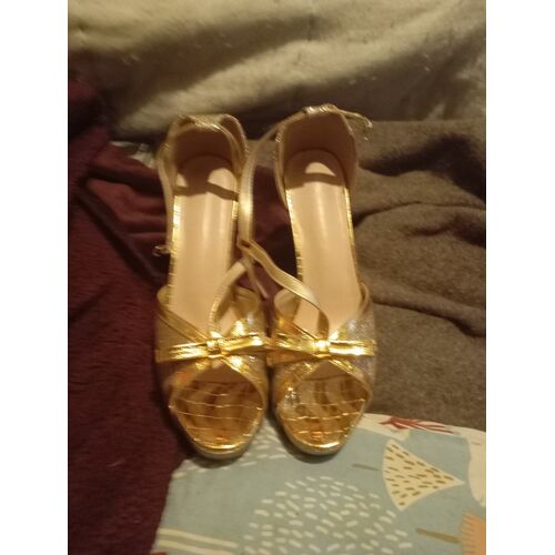 Paire D'Escarpins Neufs