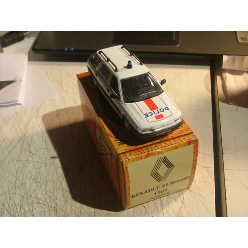 1/43 Norev Renault 21 Nevada Police 1989 - Bt9