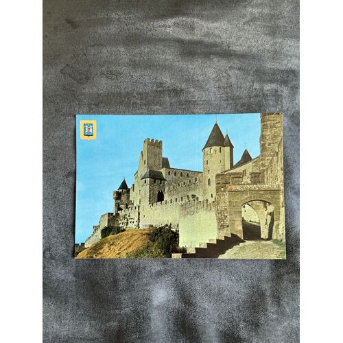 Carte Postale, Vintage, Arts Et Couleur De L’Aude. Carcassonne. La Porte D’Aude Tour De La Justice Et Château Contal.